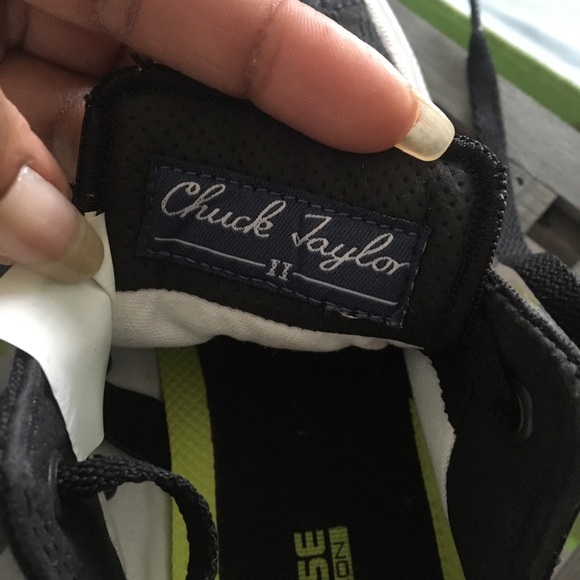 Converse “Chuck Taylors ll” - Picture 5 of 7